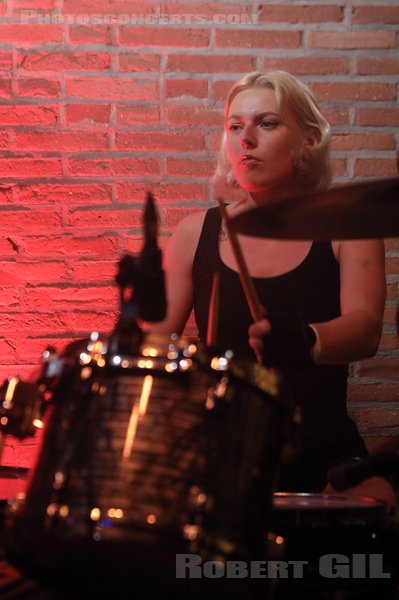 BODY MAINTENANCE - 2023-08-10 - PARIS - Supersonic - Zoe Mulcahy